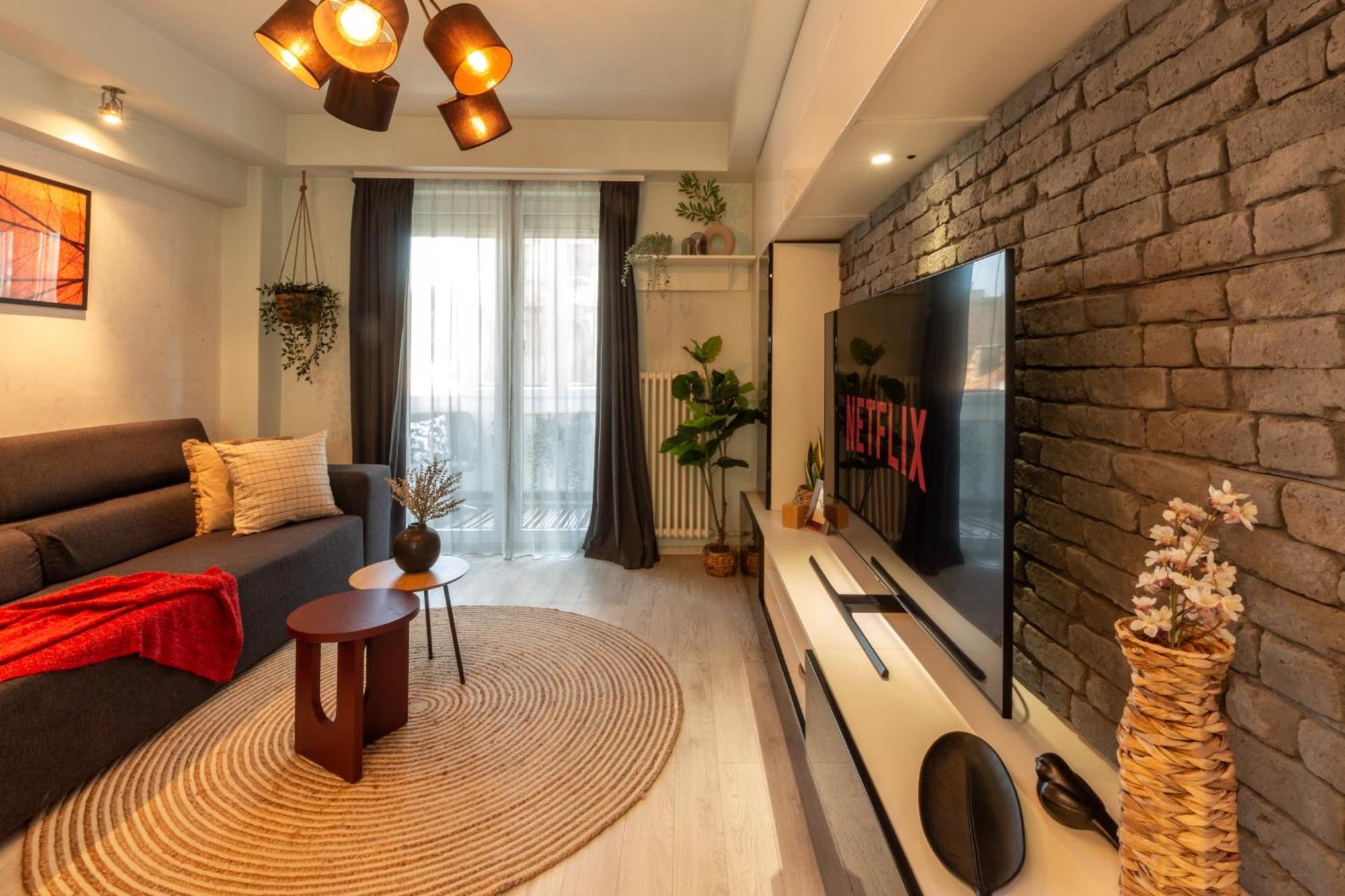 Modern 1Br Apt In The Old Town: The Perfect Choice Bucarest Esterno foto
