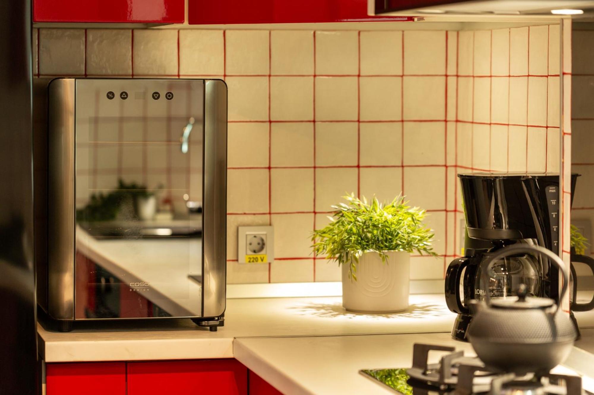 Modern 1Br Apt In The Old Town: The Perfect Choice Bucarest Esterno foto