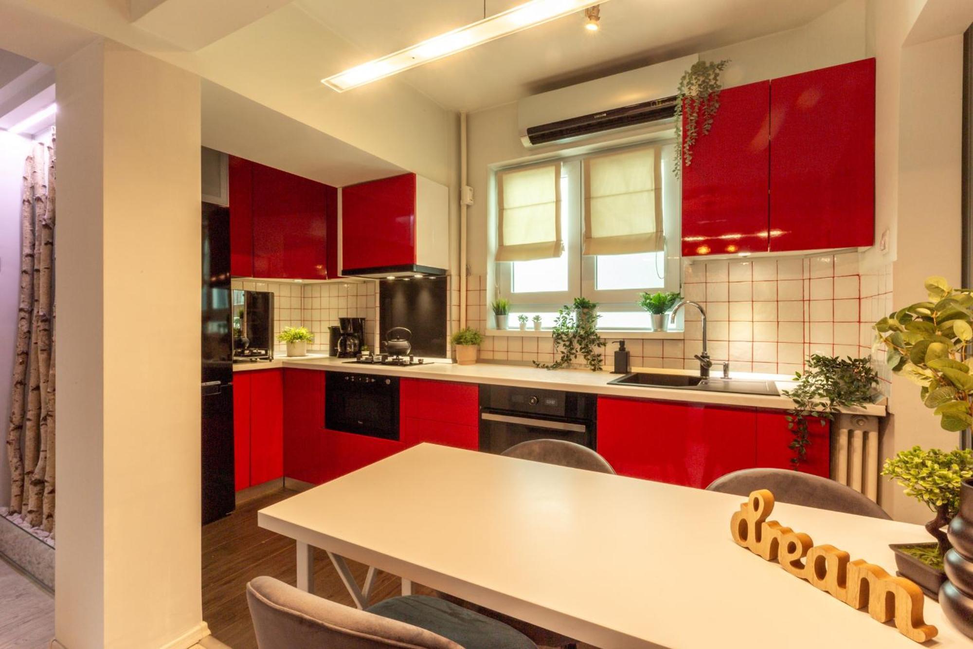 Modern 1Br Apt In The Old Town: The Perfect Choice Bucarest Esterno foto